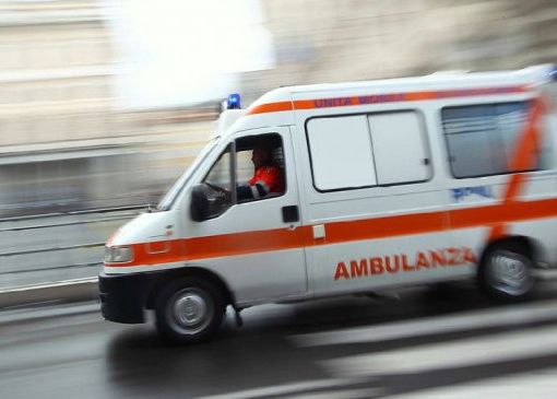 Gropello: cade con la moto in via Cantoni, ferito un 18enne