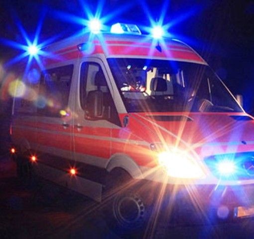 Tromello: incidente sulla provinciale 183, pedone 39enne trasportato al San Matteo