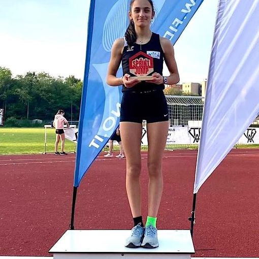 Atletica Vigevano: Aurora Ragusa ottiene nel salto con l’asta il minimo di partecipazione ai campionati italiani allieve