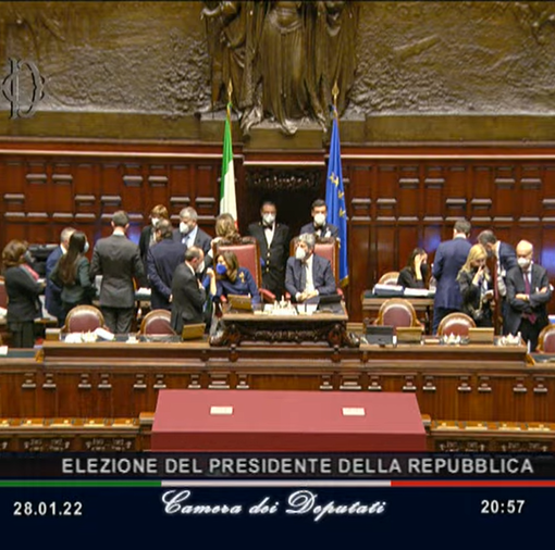 Quirinale, a vuoto anche la sesta votazione. Per Mattarella 336 voti
