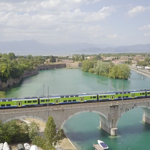Trenord: dal weekend di Pasqua tornano le “gite in treno”, più corse per i laghi e treni diretti per le spiagge liguri