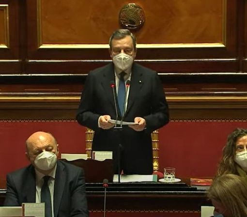 Draghi: «Sui vaccini alcune regioni trascurano anziani in favore di altri gruppi. Dopo Pasqua riaprire scuole primarie e dell'infanzia anche in zona rossa»