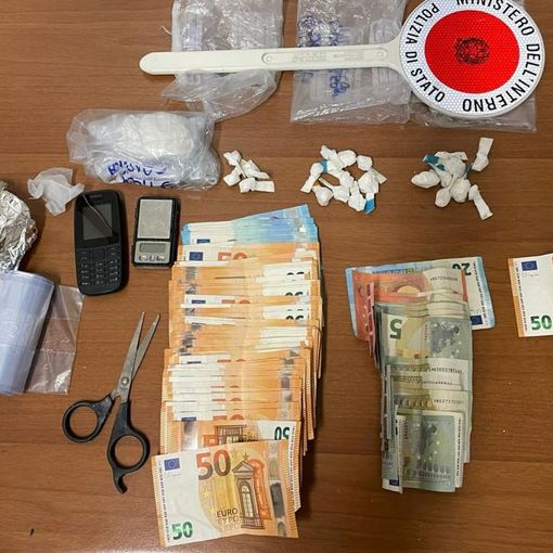 Voghera: sorpreso con oltre 50 grammi di cocaina e 3.180 euro in contanti, arrestato un 46enne