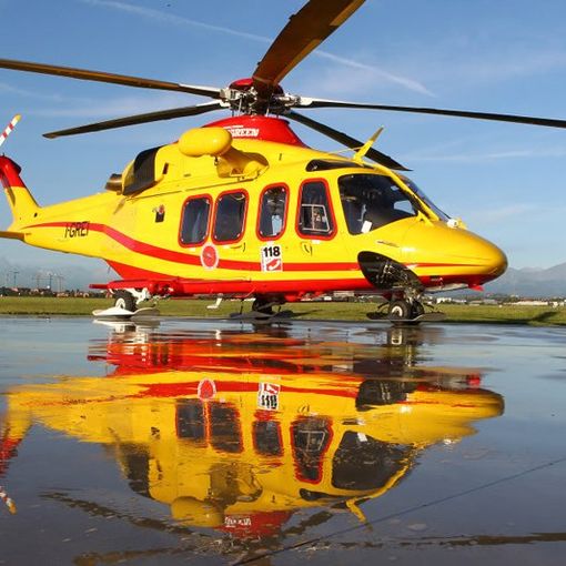 Si tuffa nel fiume alla Maddalena a Somma Lombardo e non riemerge: 38enne ripescato dai soccorritori in condizioni gravissime