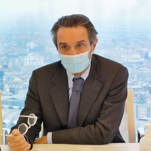 Fontana spiega l'ordinanza: «Variante inglese in aumento soprattutto nelle scuole. Dovevamo proteggere ragazzi e famiglie»