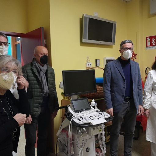 Vigevano: l'associazione &quot;Federica Griffa&quot; ha donato un ecografo di ultima generazione al reparto di pediatria del Civile