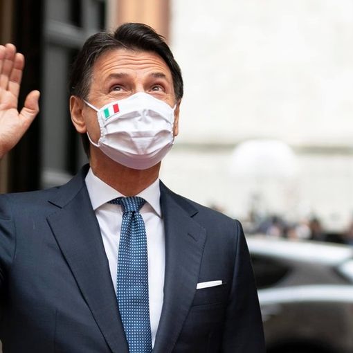 L'addio commosso di Giuseppe Conte: «Orgoglioso di aver rappresentato l’Italia»