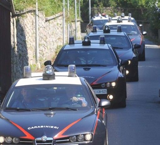 Blitz dei carabinieri contro lo spaccio tra basso Varesotto e alto Milanese: arresti a raffica