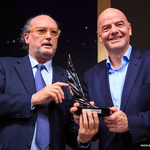 Gianni Merlo assieme al Presidente della FIFA Gianni Infantino