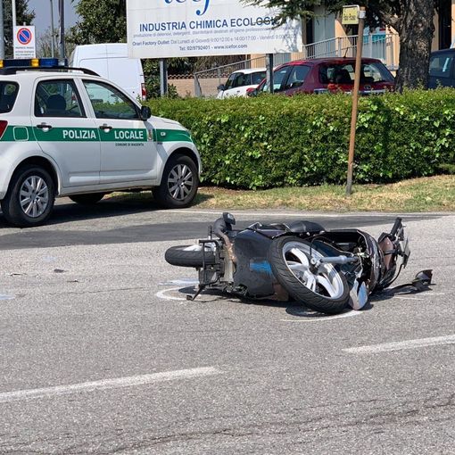 Magenta: motociclista ferito nell’incidente in via Milano, portato al Niguarda in codice rosso