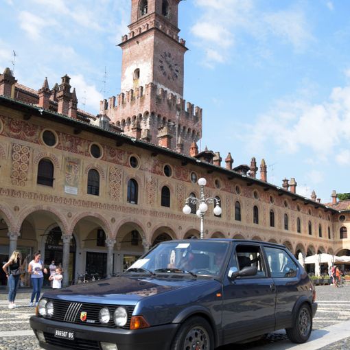 Festa di auto storiche a Vigevano per l’11° memorial Francesco d’Ambrosio