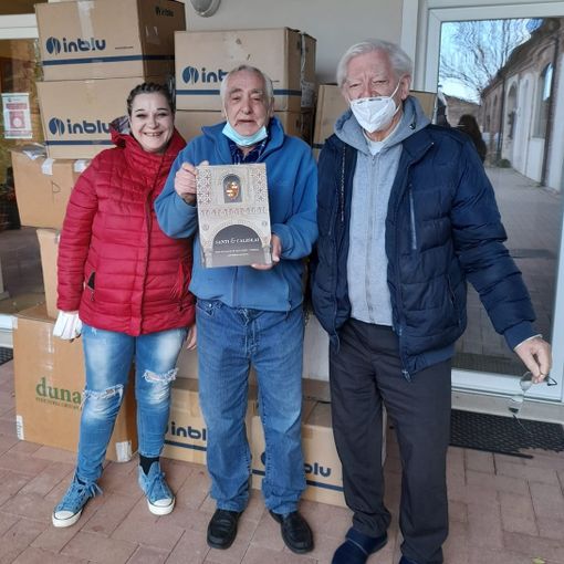 Vigevano: il consorzio nazionale Santi Crispino e Crispiniano raccoglie scarpe per la popolazione Ucraina