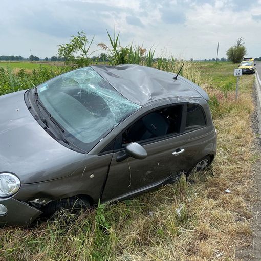 San Giorgio: esce di strada con l'auto sulla provinciale, 30enne soccorsa in elicottero
