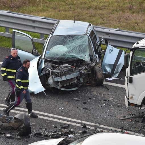 Tragedia sulla Boffalora-Malpensa a Marcallo, medico milanese perde la vita in un incidente. Strada riaperta alle 12.40 (VIDEO)