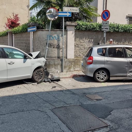 Vigevano: scontro tra auto in via Mentana, grave una bimba di 5 anni