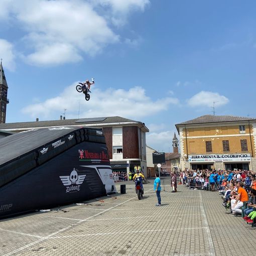 Mede: in piazza Giovanni Paolo II, l'evento &quot;Tutti in sella&quot;, progetto di mototerapia