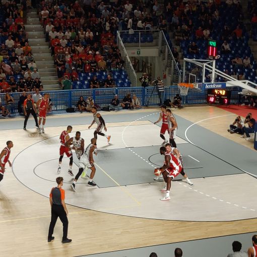 Basket: Milano supera Tortona (96-86) nella 2° edizione del Memorial Bottacin. Le immagini