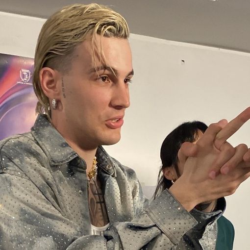 Il Tre e la bellezza di essere 'Fragili' a Sanremo 2024: &quot;Trovate la vostra passione e inseguitela&quot;