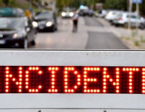 Giornata nera sulle strade lombarde, un morto e un ferito grave nella Bergamasca e nel Comasco