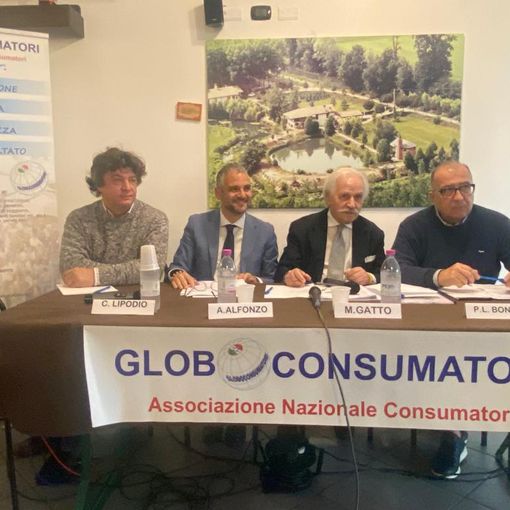 Gambolò, autovelox: 26mila verbali confermati in un mese. Il convegno di Globoconsumatori con oltre 200 persone