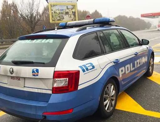 Novara, arrestato dalla Polizia Stradale: aveva mostrato un falso documento per l’espatrio