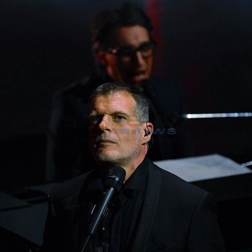 Paolo Jannacci e Stefano Massini sul palco dell'Ariston (foto Duilio Rizzo)