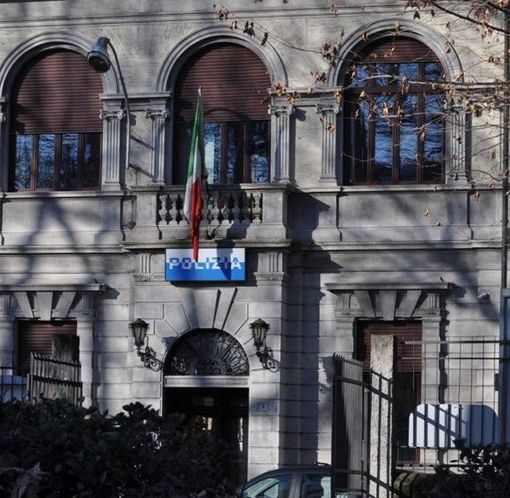 Busto, arrestato il &quot;trasformista della tastiera&quot;: ricattava sessualmente le sue vittime per estorcere denaro