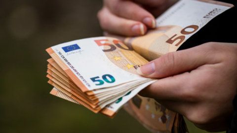 Stipendi da lavoro dipendente, Pavia è solo 64esima in Italia. Prima Milano, ultima Rieti
