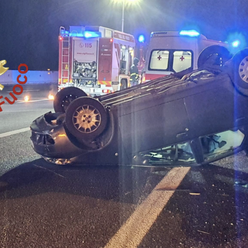 Una delle due auto dopo l'incidente