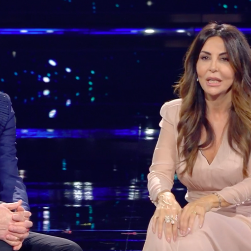 Il non monologo della Ferilli a Sanremo: &quot;Perché la mia presenza deve essere legata ad un problema? Ho scelto la strada della leggerezza&quot;
