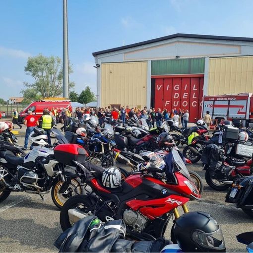 Mede: sfilata di moto dei Vigili del fuoco Club Italia, le immagini