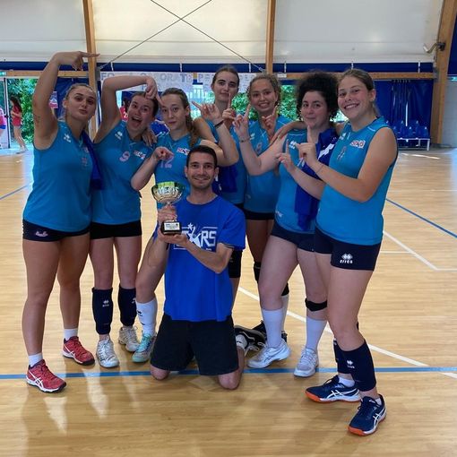 La seconda divisione femminile della Stars Volley Mortara conquista il torneo di Casorate Primo