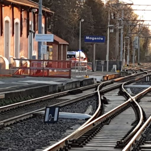 Magenta: segnalata persona investita dal treno, trasferita in ospedale in codice rosso