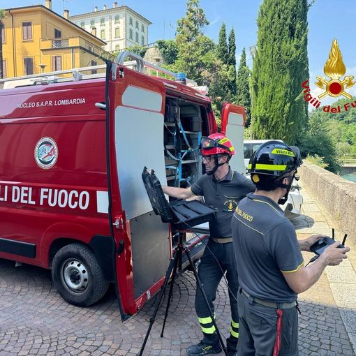 Riprese nel Milanese le ricerche dell'operaio caduto nel fiume Adda