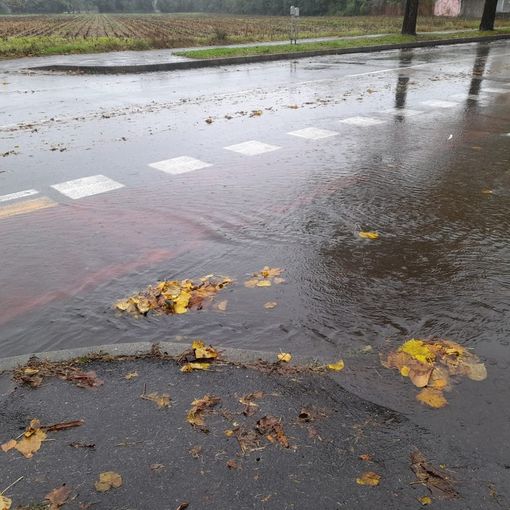Strade sott’acqua: la pioggia mette alla prova la circolazione a Busto