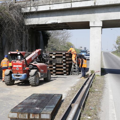 Sannazzaro: effettuati i lavori di consolidamento sul ponte della ferrovia