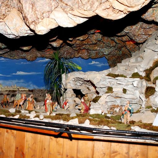 Un libro per i 50 anni del presepe meccanico di Mezzana Bigli: sabato 17 dicembre la presentazione al centro polifunzionale