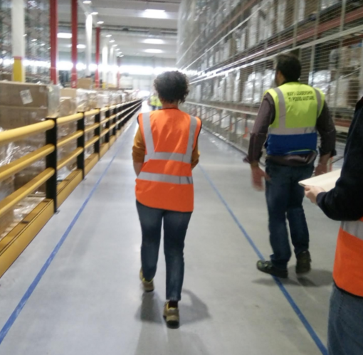 Logistica, Amazon aumenta gli stipendi dei dipendenti
