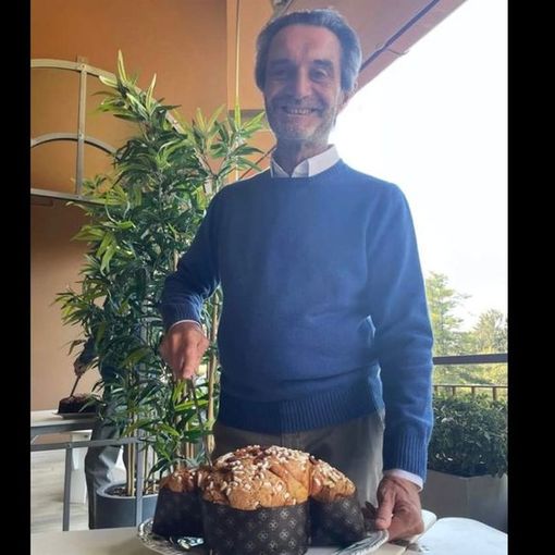 Fontana: «Forza Lombardia! Un pensiero speciale a volontari, medici e infermieri che anche oggi lavorano negli hub vaccinali»