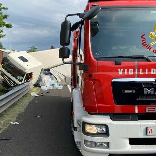 foto e video per cortesia dei vigili del fuoco di Varese