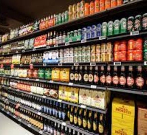 San Martino Siccomario: rubano 15 bottiglie di superalcolici in un supermercato, arrestate due persone