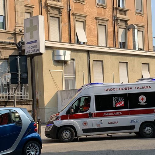 Galliate: colpito da parti di tetto cadute da 7 metri, grave operaio