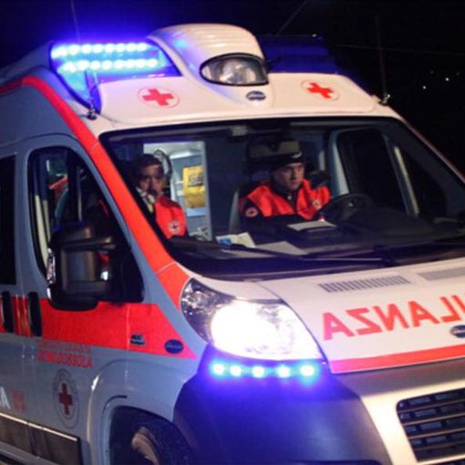 Cassolnovo: si ribalta con l'auto sulla provinciale 192, soccorso un 50enne