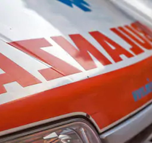 Sartirana: esce di strada con l'auto sulla statale 494, soccorsa una 40enne