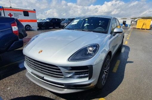 Smantellata una rete di furti di auto di lusso e mezzi da cantiere per oltre un milione: 17 arresti, misure cautelari anche a Pavia [FOTO e VIDEO]