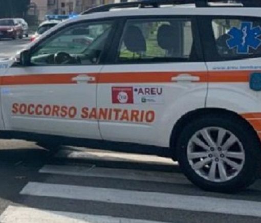 Corbetta: dorme in auto, ma pensano abbia un grave malore, sul posto ambulanza e automedica in codice rosso
