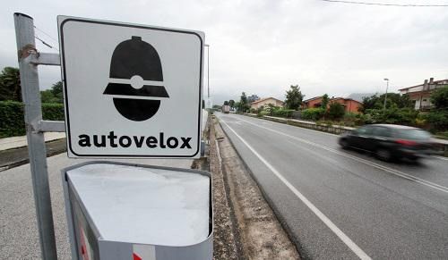 Autovelox danneggiati, identificato il fantomatico Fleximan?