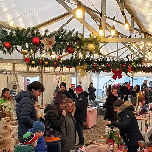 Torna il calore dei mercatini coperti della Pro Loco Barengo