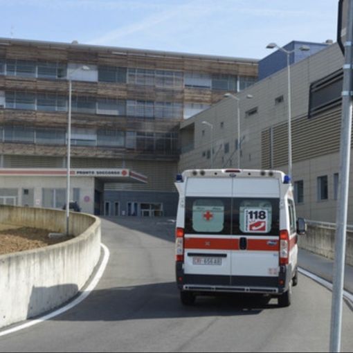 Malore sul posto di lavoro, grave un 61enne vercellese
