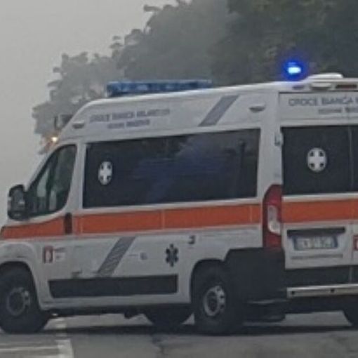 Magenta: incidente davanti alla Giardineria di corso Europa, due feriti